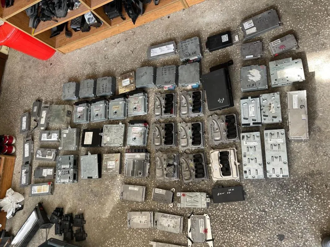 BMW Orijinal Çıkma 7 Serisi F01 F02 - Motor Beyni , 8515073