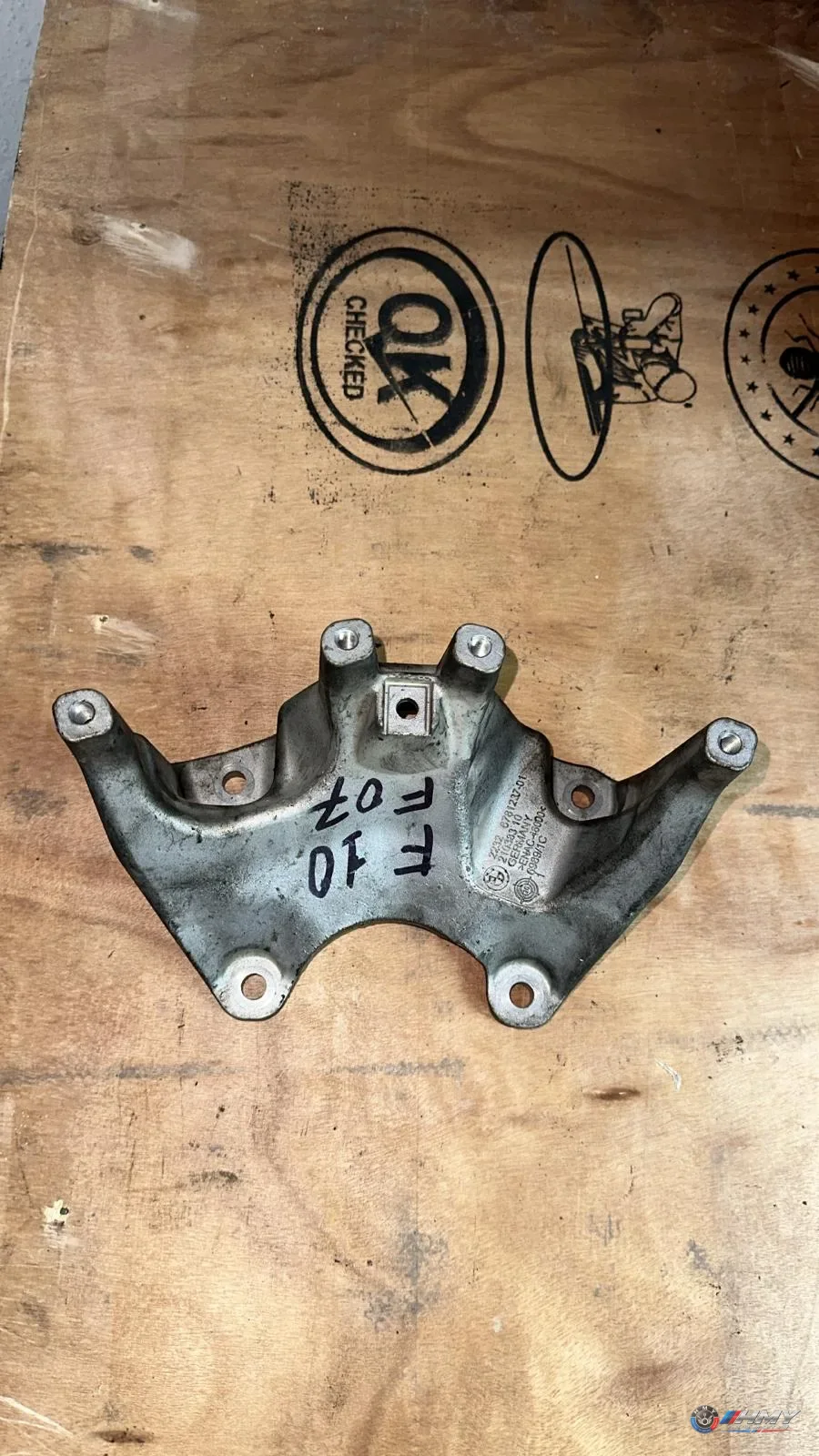 BMW Orijinal Çıkma 5 Serisi F07 F10 F11 F18 - N20 Şanzıman Braketi 22326781237